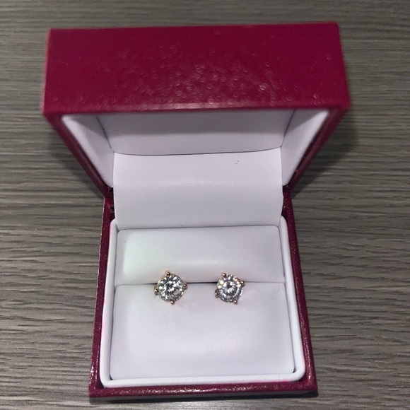 Stud Earrings - Picture 2 of 4